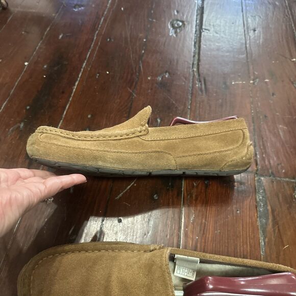 UGG Australia Alder Suede Slipper for Men, Size US 9 - Chestnut Indoor/Outdoor main image 10